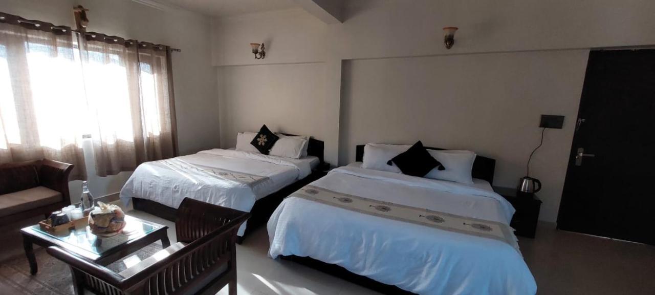 Hotel Alinda House Naukuchiatal By The Ghaur Bhīm Tāl Esterno foto