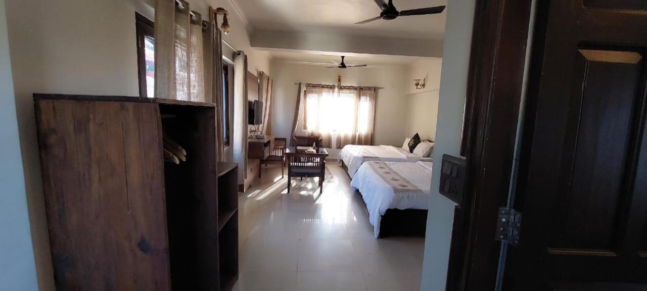 Hotel Alinda House Naukuchiatal By The Ghaur Bhīm Tāl Esterno foto