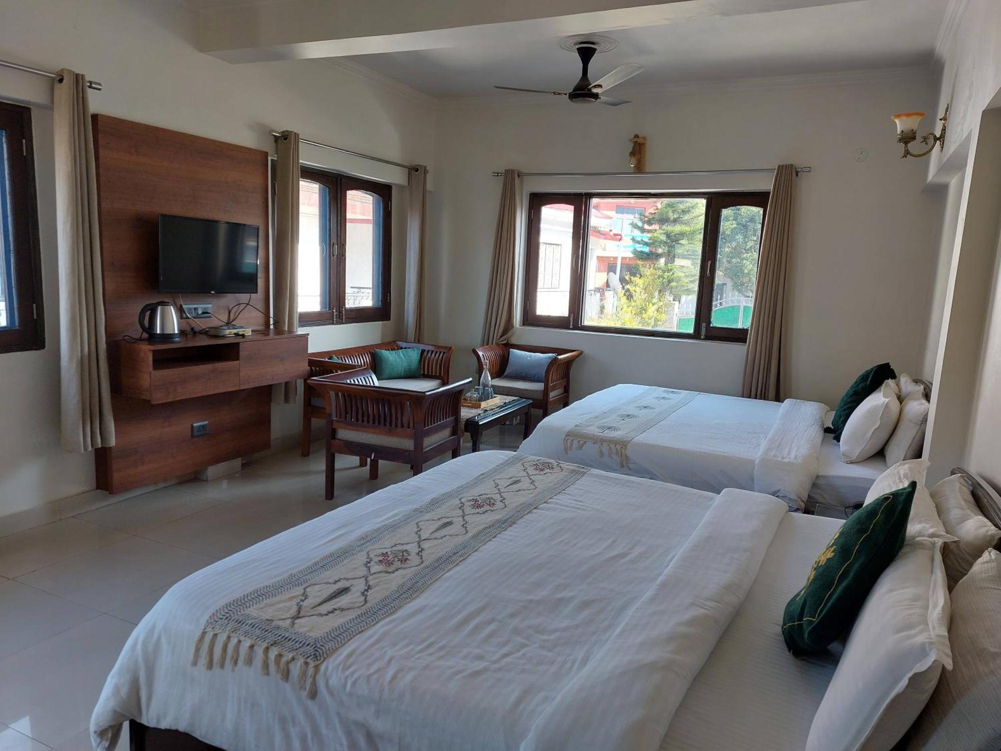 Hotel Alinda House Naukuchiatal By The Ghaur Bhīm Tāl Esterno foto